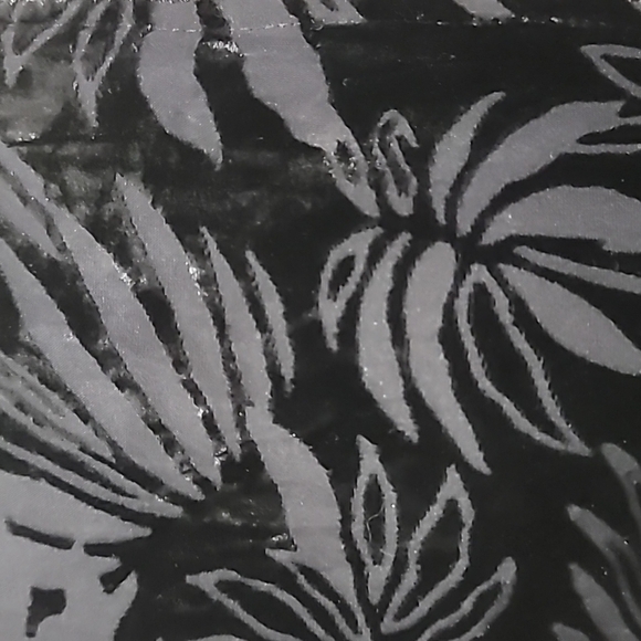 Torrid Velvet Burnout Bomber Jacket Black  2X - Picture 5 of 16